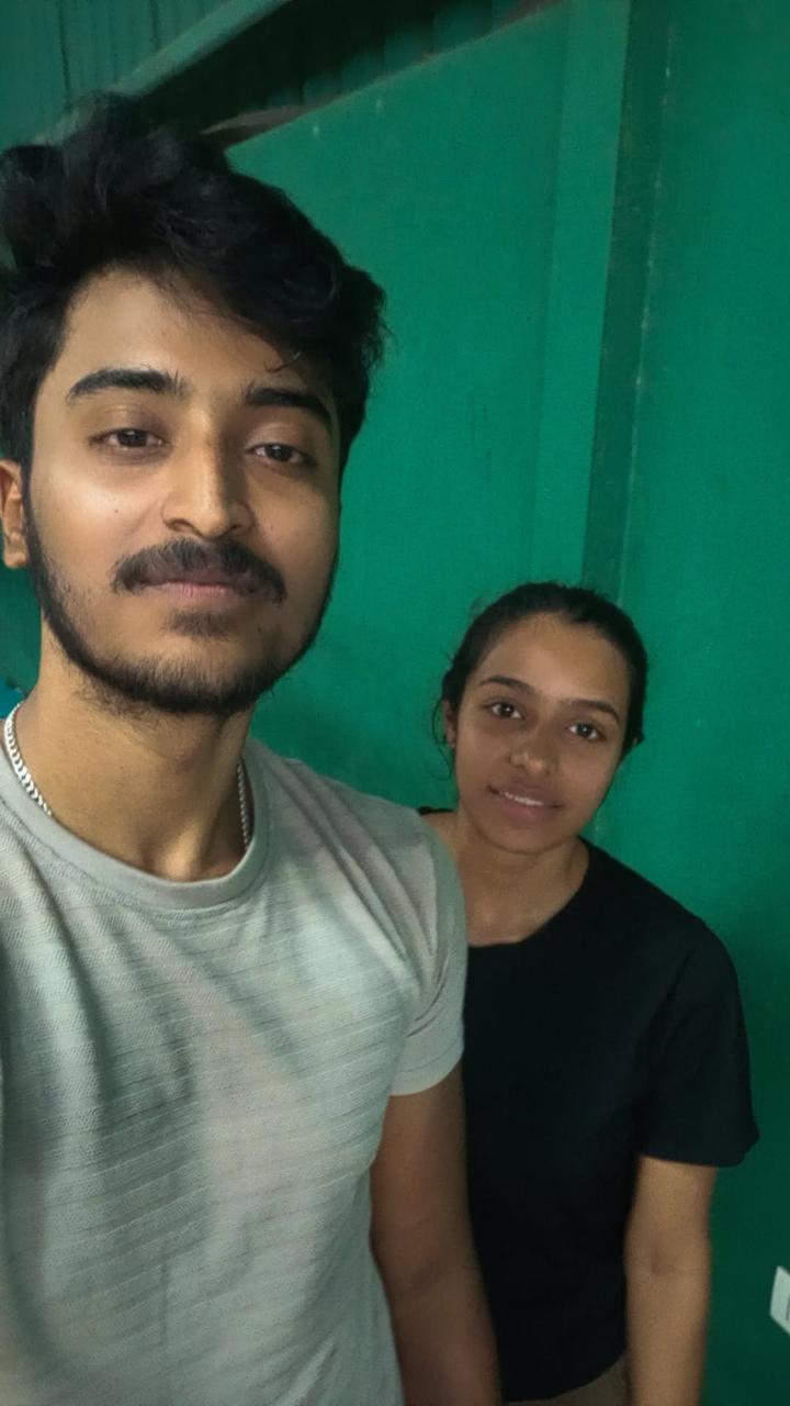 Sahuuu and her friend together in their first picture